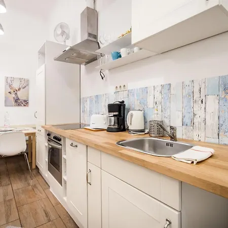 Colorwave Design Apartment *